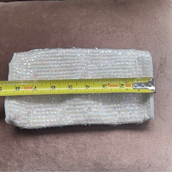 Handmade Soft Elegant Sequin Clutch in Cream - Picture 5 of 6